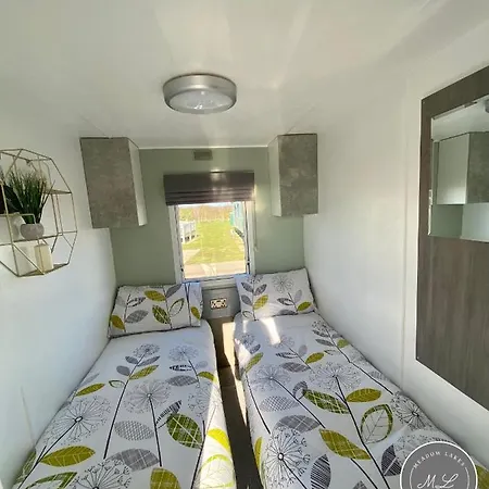 Meadow Lakes 22 - Golden Palm, Pet Friendly, Wifi, Bed Linen - Meadow Lakes Caravan & Lodge Hire Skegness Exterior photo