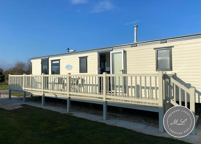 Meadow Lakes 22 - Golden Palm, Pet Friendly, Wifi, Bed Linen - Meadow Lakes Caravan & Lodge Hire